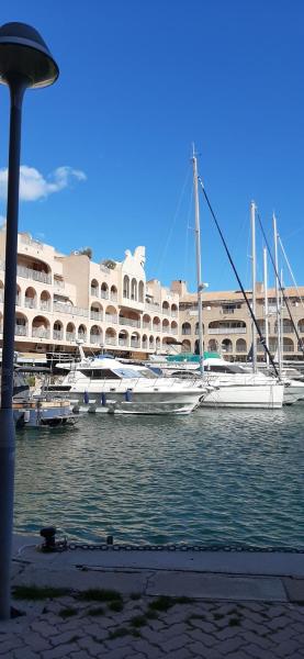 les îles d'or au port de Hyères grand studio climatisé